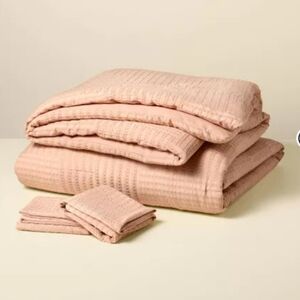 NWOT 3pc Woven Textured Squares Comforter Bedding Set Blush - Hearth & Hand™ wit